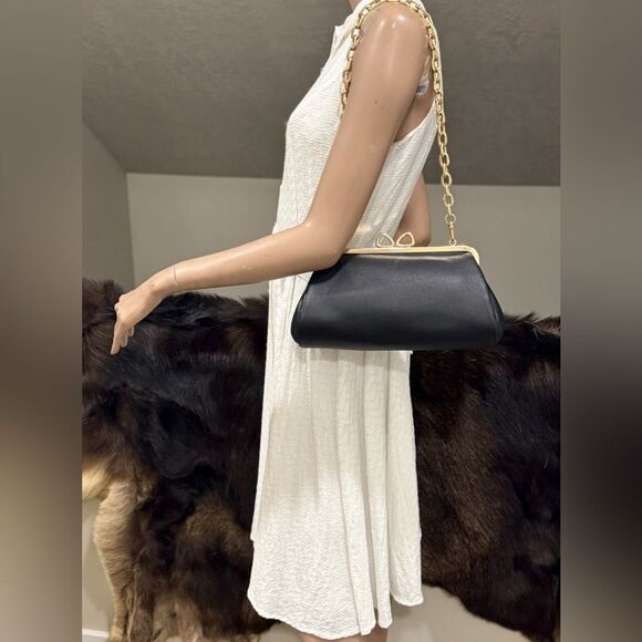 Premium Pebble Calfskin Handmade “Bow” Kisslock Baguette Bag & 3 Strap Styles - Picture 2 of 15